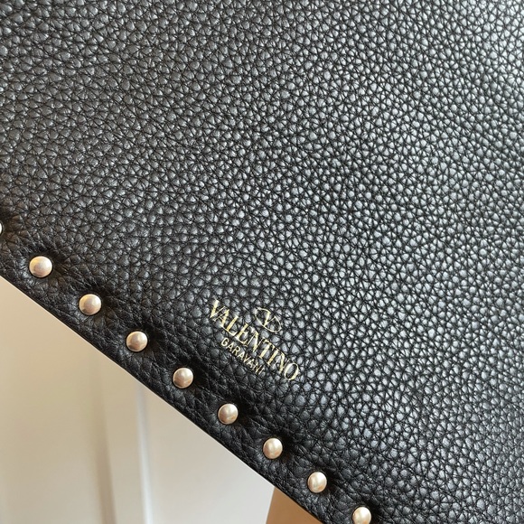 Valentino rockstud clutch - Picture 3 of 7